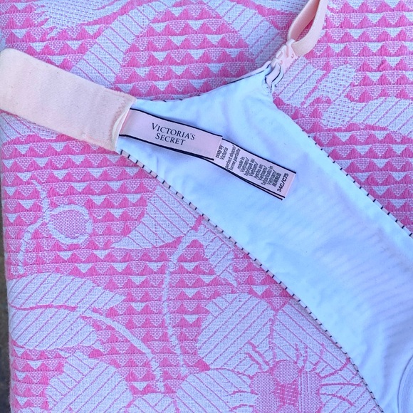 Body by Victoria- NWOT- Perfect Shape Bra- 34C- Smooth in Pink Stripes - Picture 11 of 17